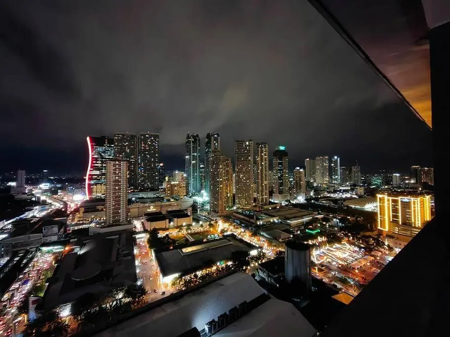 1Br Unit Condotel W Balcony Fame Residences -Fm05 マニラ市