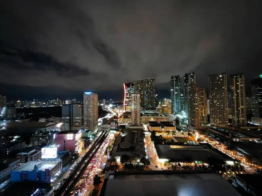 1Br Unit Condotel W Balcony Fame Residences -Fm05 マニラ市