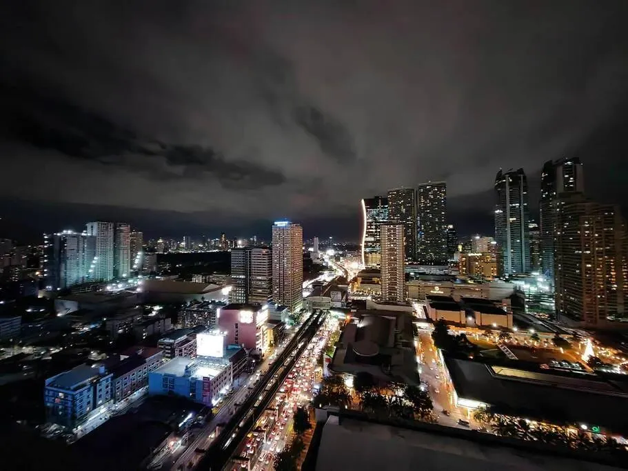 1Br Unit Condotel W Balcony Fame Residences -Fm05 マニラ市